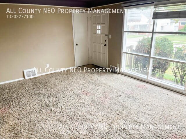 Photo - 21260 Carol Dr