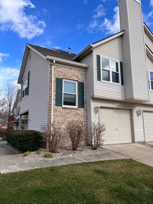 Building Photo - 1911 Griffon Dr Unit 1 Rental