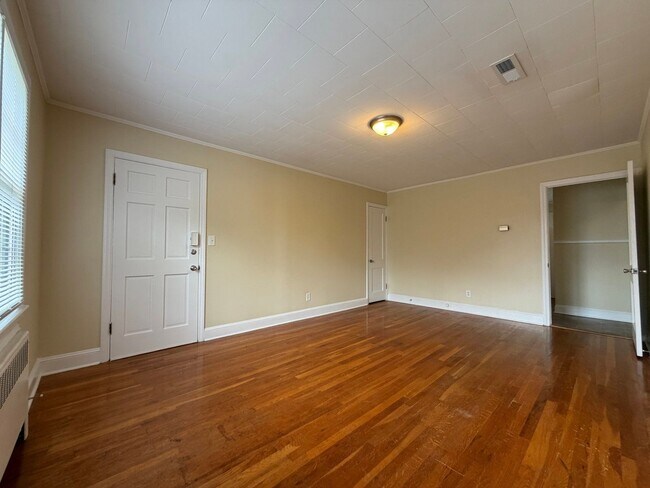 Photo - 452 Parkview Dr Unit C