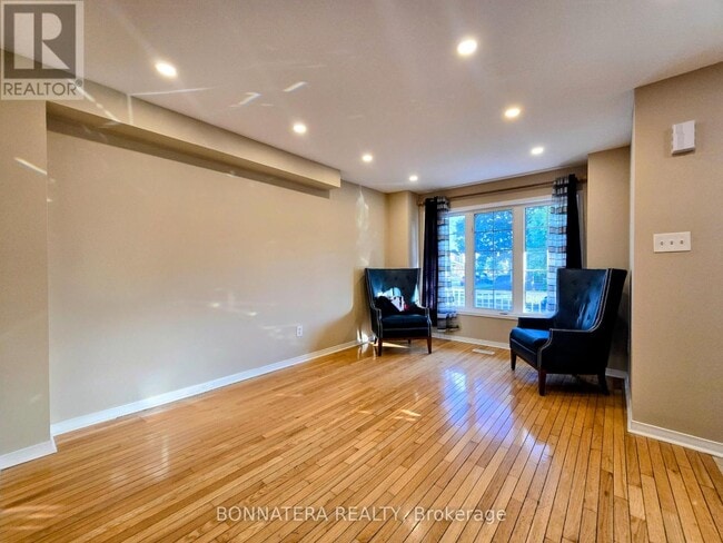 Photo - 5455 Farmcote Dr