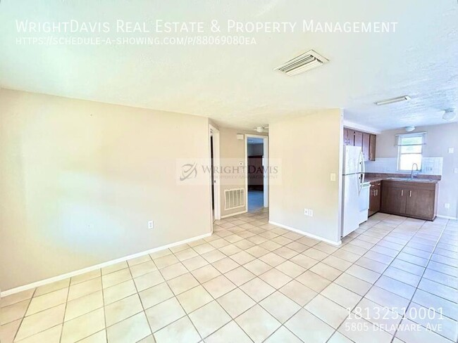 Photo - 5805 Delaware Ave