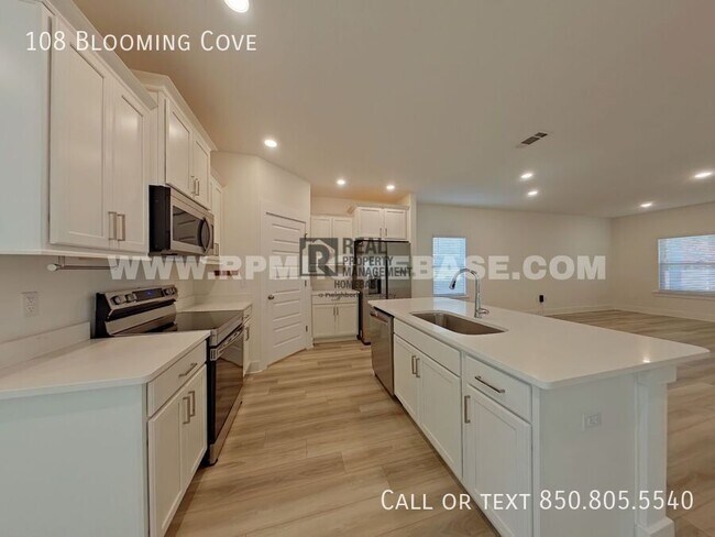 Photo - 108 Blooming Cv