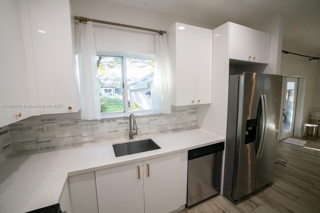 Photo - 1112 NE 41st Ave