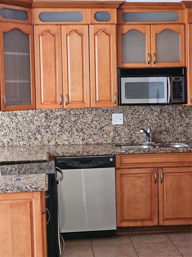 Photo - 1368 Seaview