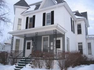 Building Photo - 815 5th Ave Unit Upper 1BR