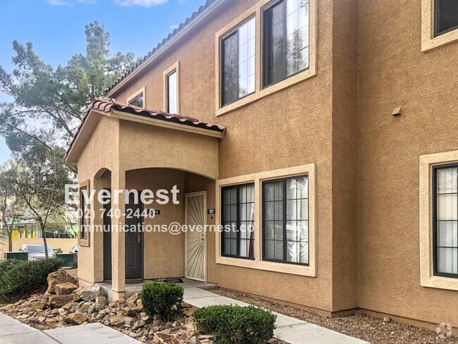 Building Photo - Charming 2-Bedroom Home with Modern Applia... Unit 101