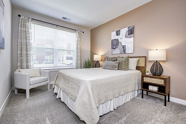 Wheelhouse Bedroom - Wheelhouse Apartments on the Monon