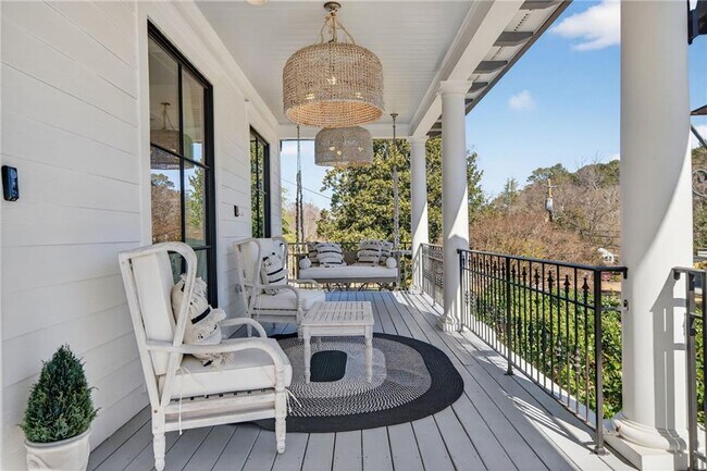 Photo - 1812 Wellbourne Dr NE