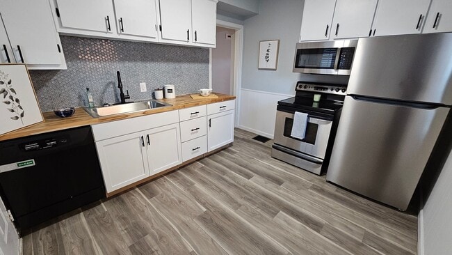 Photo - Remodeled Clintonville Cape Cod w/Private Yard & Garage!