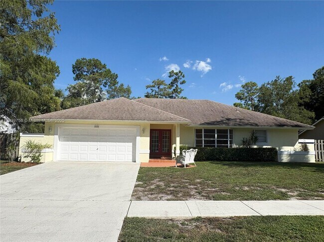 Building Photo - 730 Daffodil Dr Rental