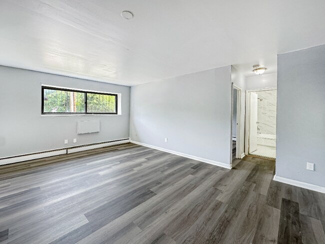 Photo - 7002 N Broad St Unidad D432