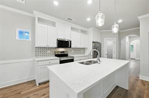 Photo - 110 Market St