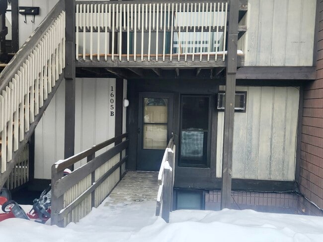 Photo - 1605 Treetop Trl Unit B