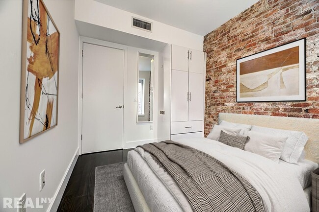 Photo - 143 Ludlow St Unit 4C