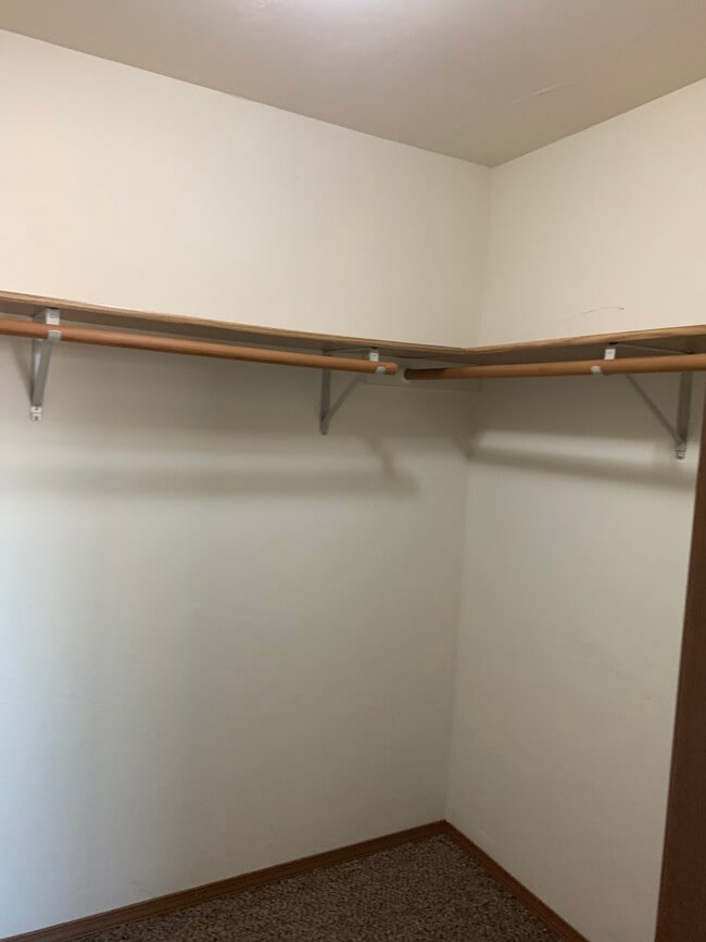 Western Ave Apartments