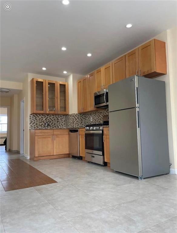 Photo - 2436 E 7th St