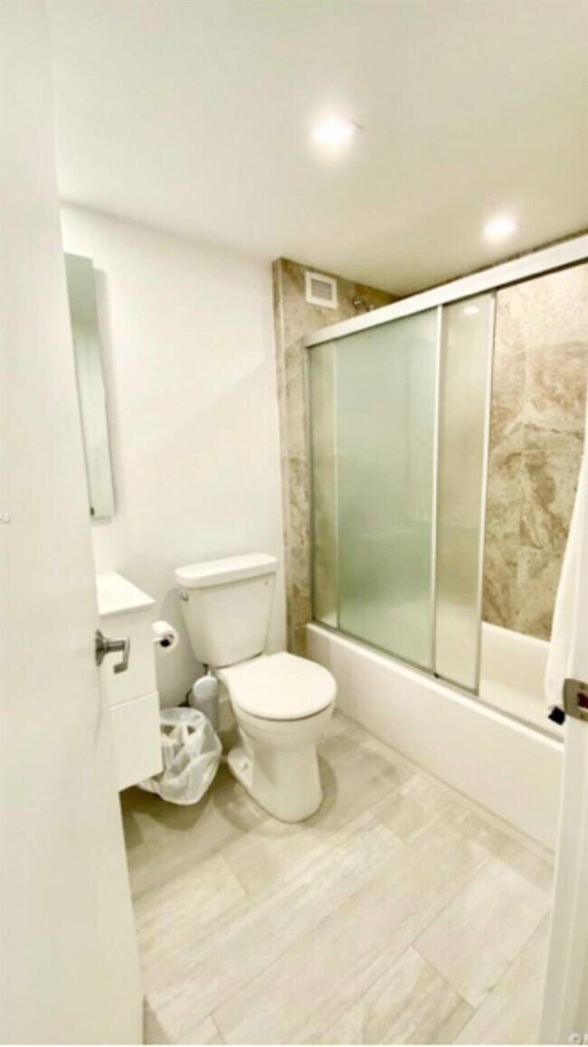 Photo - 2301 Collins Ave Unit 338