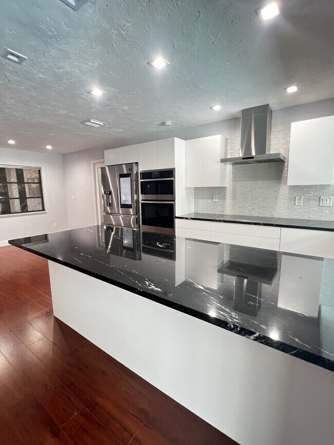 Photo - 3410 SE 11th Pl