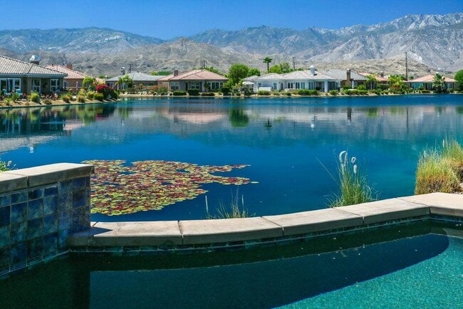 Photo - 127 Shoreline Dr