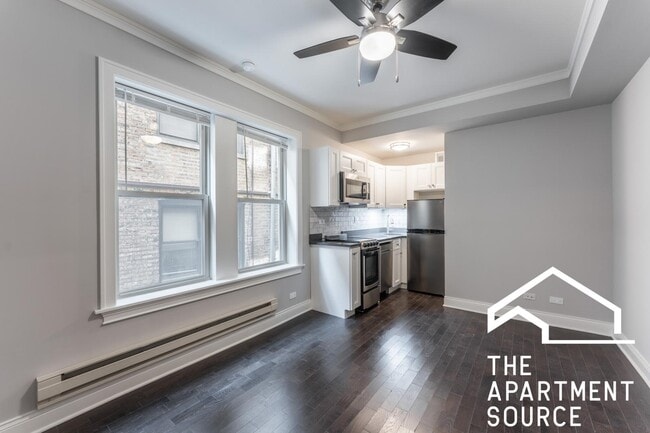 Building Photo - 640 W Wrightwood Ave Unit 301