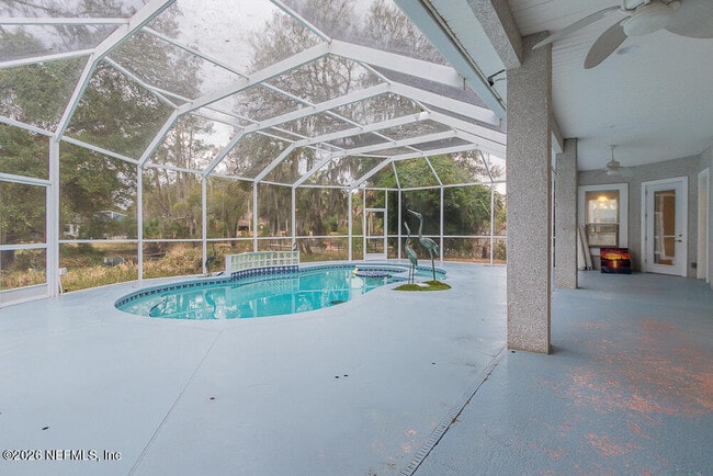 Photo - 5466 River Trail Rd N