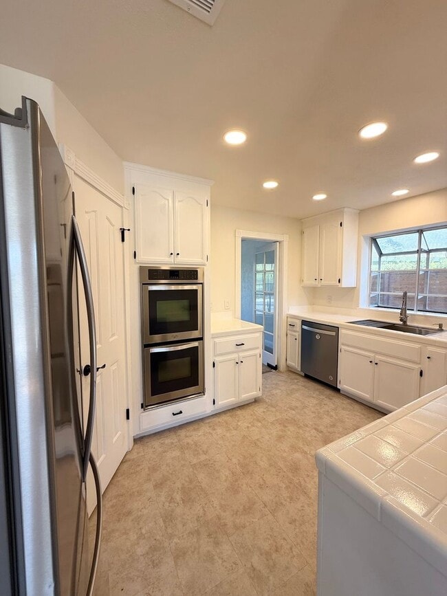 Photo - Pet Friendly! Walk to Downtown