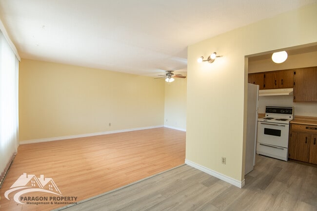 Photo - 6 Sarah Crescent Unit 9