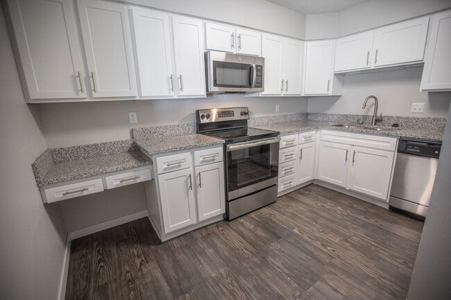 Photo - Bristol Village Apartments