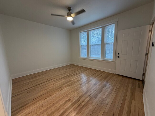 Photo - 3414 W Schubert Ave Unit 2nd Floor