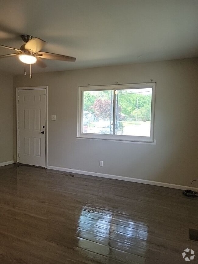 Building Photo - 6207 E 12th St Unit 6209 Rental