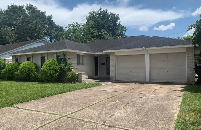 Photo - 11435 Newbrook Dr