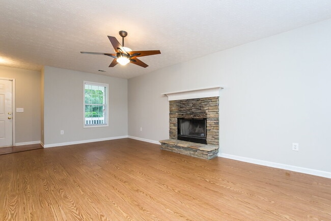 Photo - 4061 Edenbrooke Cir SW