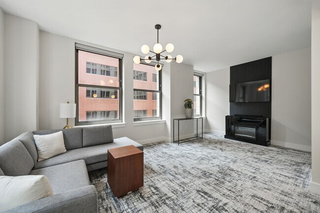 Photo - Upgraded Downtown Condo