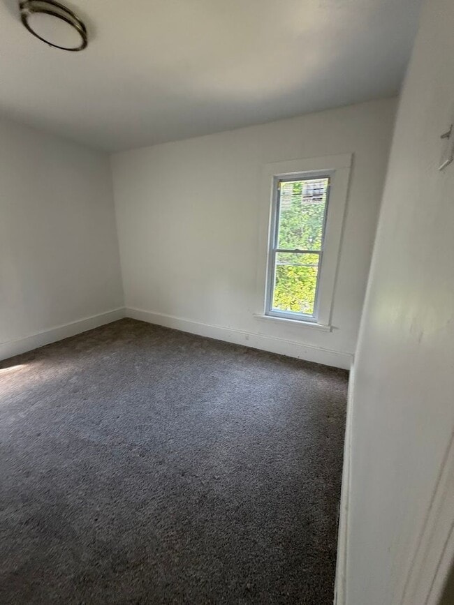 Photo - 5-Bedroom Home for Rent in Cleveland – Over 2,000 Sq Ft!