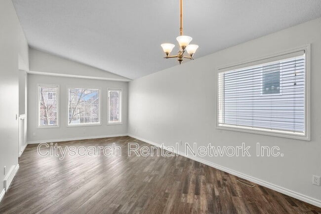 Photo - 119 Cimarron Grove Crescent