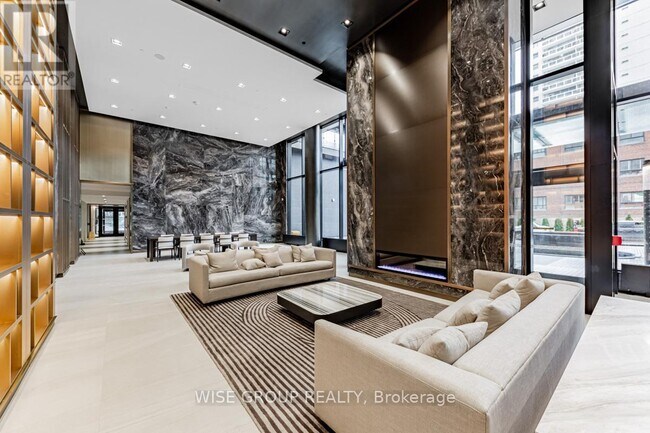 Photo - 127 Broadway Ave Unité 2207S