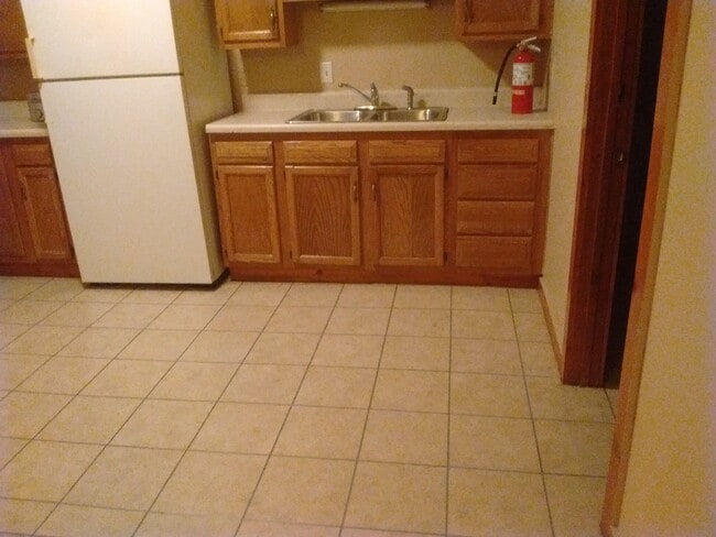 Photo - 300 Locust St SE Unit 1