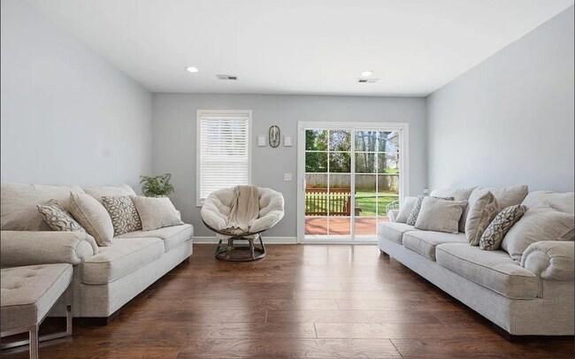 Photo - Contemporary Elegance Meets Greenville Convenience
