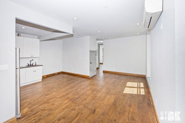 Photo - 599 Myrtle Ave Unit R2