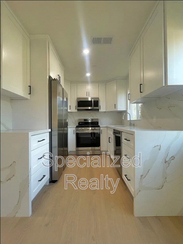 Photo - 3436 Madera Ave Unit 3