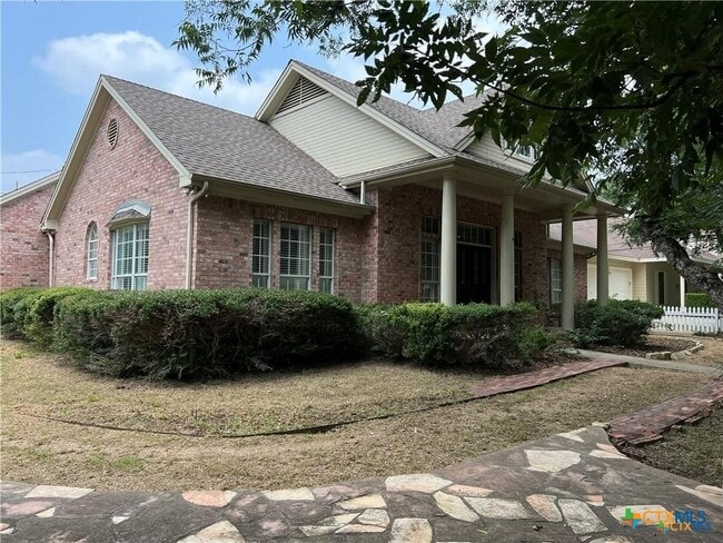 Photo - 742 W San Antonio St