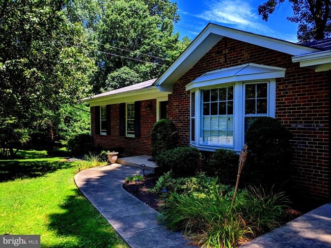 Photo - 8702 Thunderbird Ct