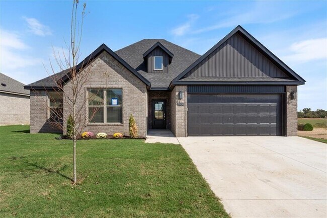 Photo - 7004 Orange Ave