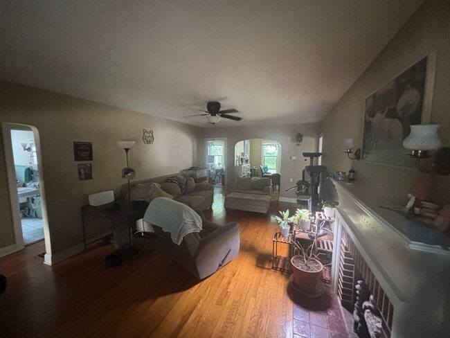 Photo - 1821 S Florence Ave