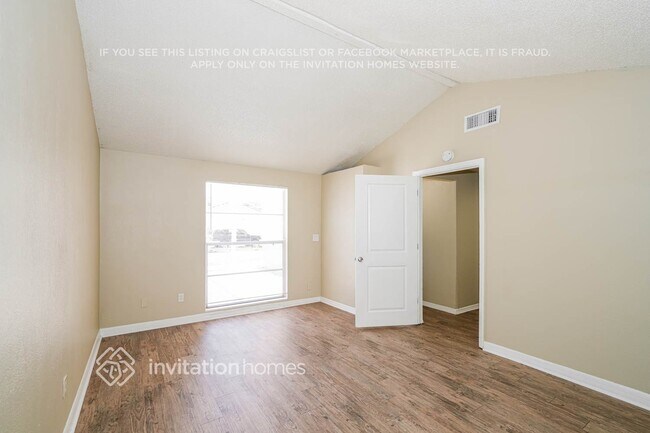 Photo - 6405 Regatta Ct