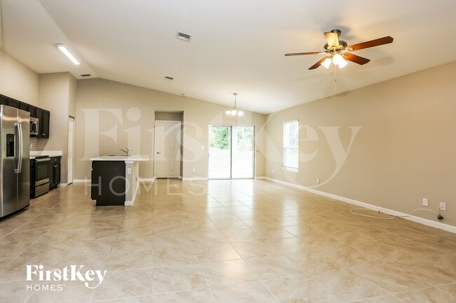 Photo - 260 Ensenada St SE