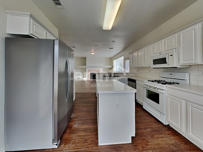 Photo - 4300 Brinker Ct