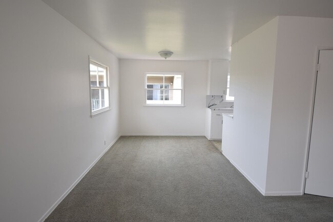 Photo - 1422 Stanford St Unit 1422 Upper