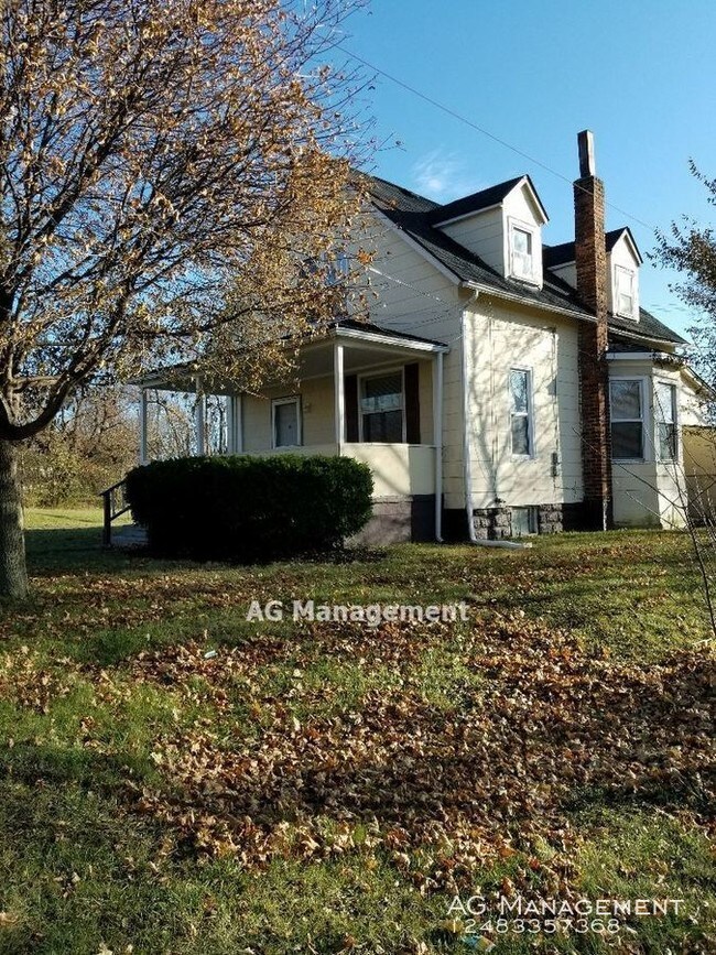 22 Elwood St. - Pontiac 3Bed/1Bath - 22 Elwood St. - Pontiac 3Bed/1Bath House