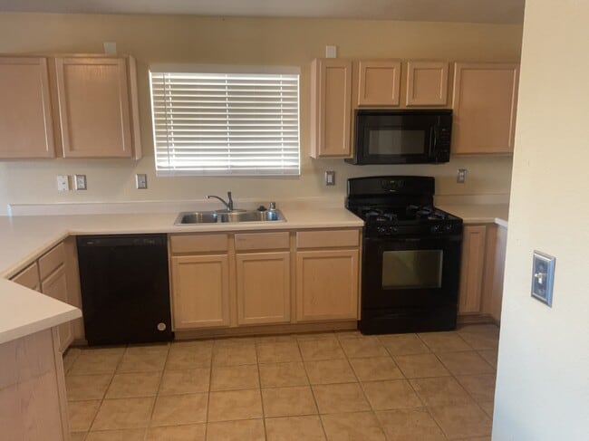 Photo - 625 Valley Meadows Dr NE